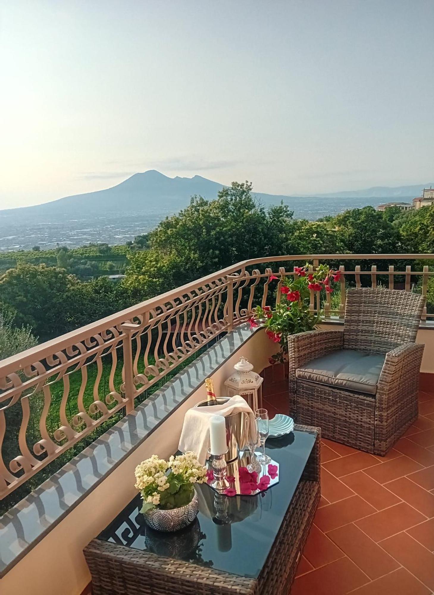 La Vigna Del Vento Bed & Breakfast Casola di Napoli Exterior photo