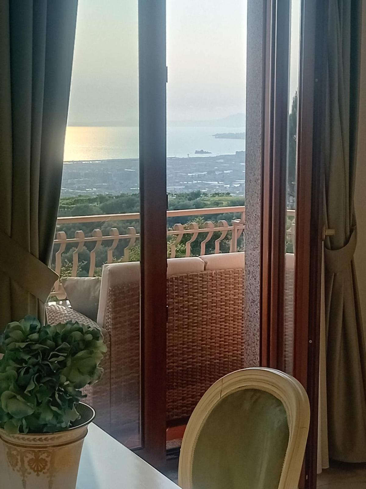 La Vigna Del Vento Bed & Breakfast Casola di Napoli Exterior photo